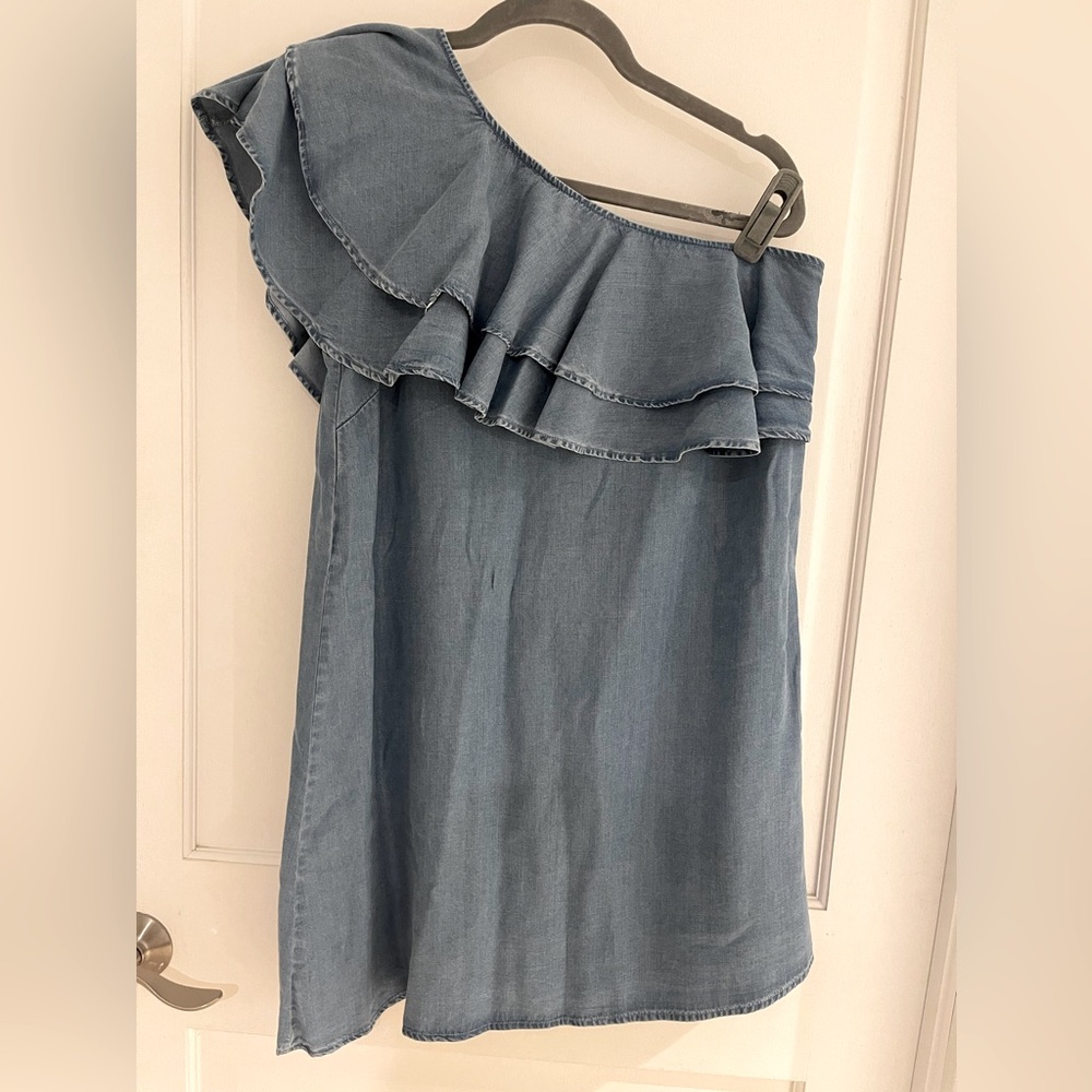 Zara one shoulder short denim dress with ruffle. Size Medium